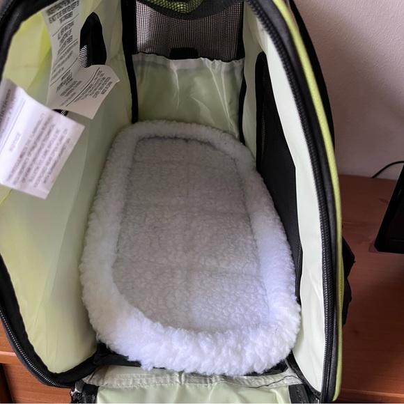 Paws & Pals small pet carrier in green - Picture 7 of 8